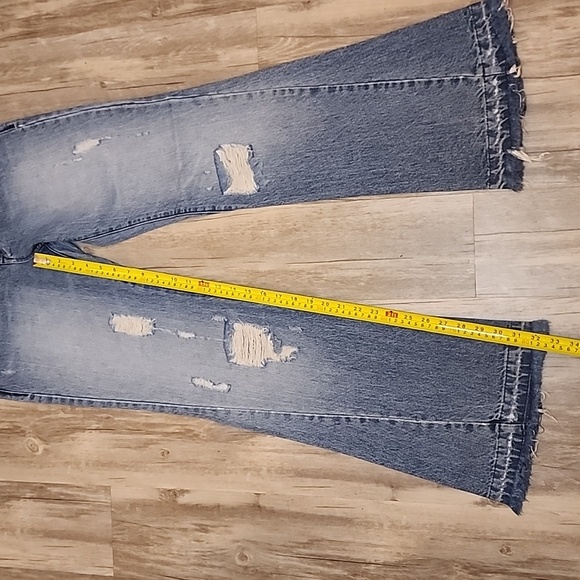 Unionbay Y2K Vintage 90s Flare Leg Distressed Jeans, Size 7 - Picture 10 of 11